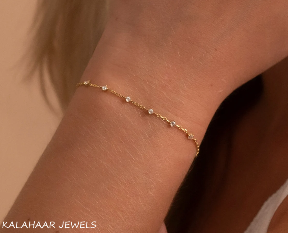 Gold Dainty 6-Stone Bracelet