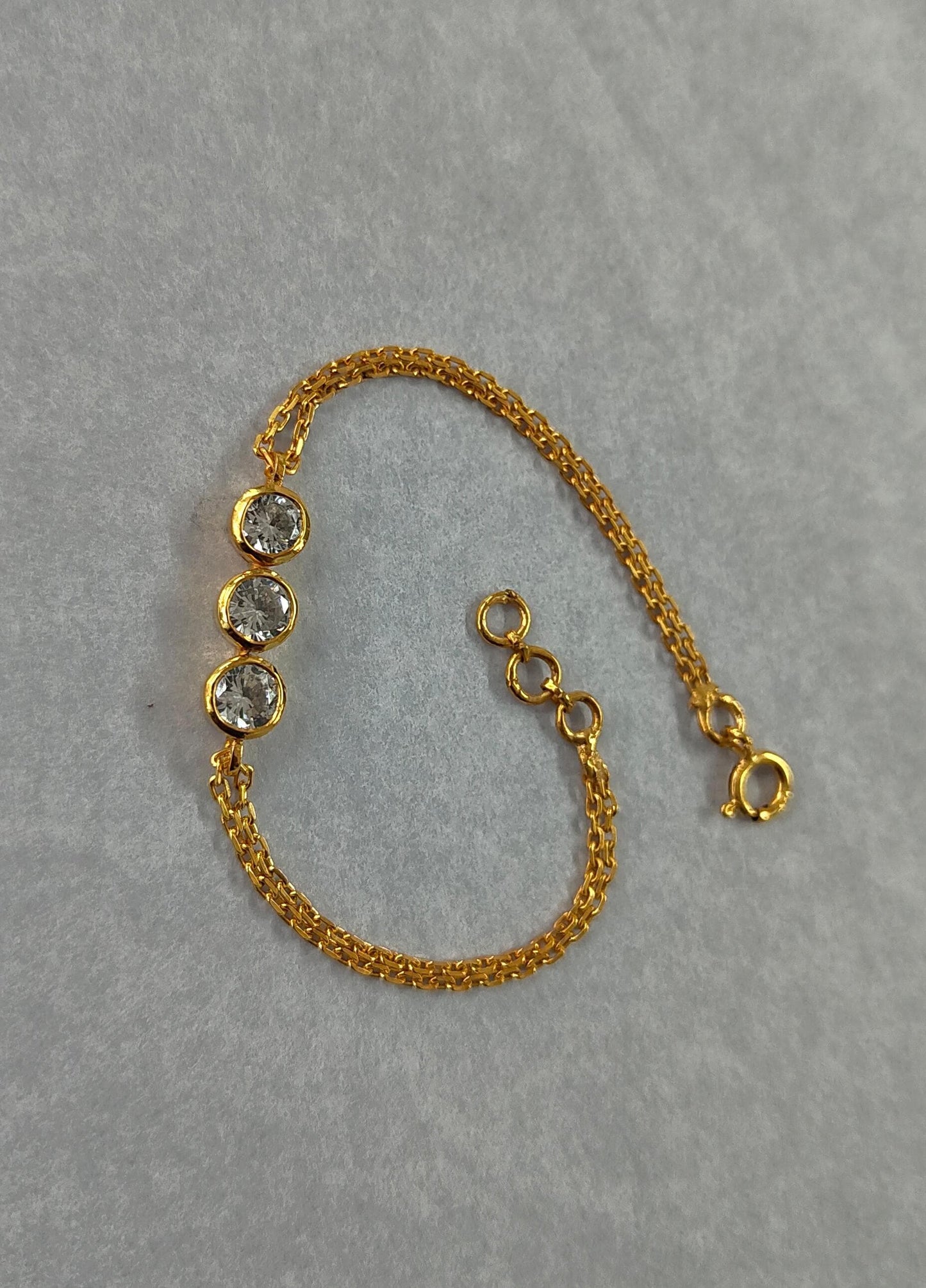 Dainty 3-Stone Moissanite Bracelet